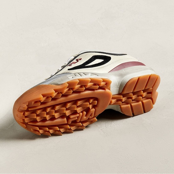 FILA x Urban Outfitters Exclusive Distressed Disruptor 2 Chunky Sneaker - Picture 15 of 15